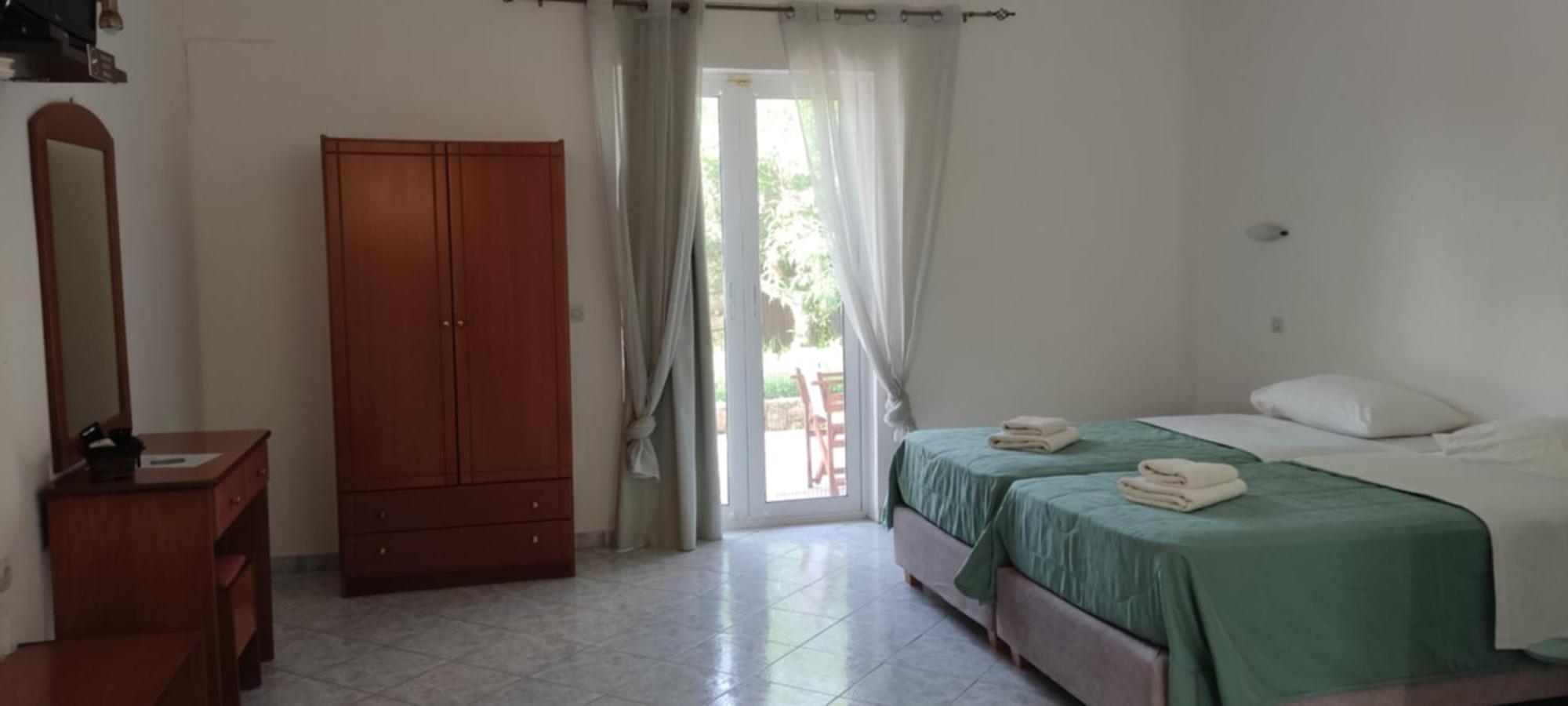 Corfu Pearl Aparthotel Лиападес Екстериор снимка