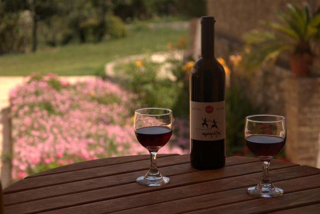 Corfu Pearl Aparthotel Лиападес Екстериор снимка