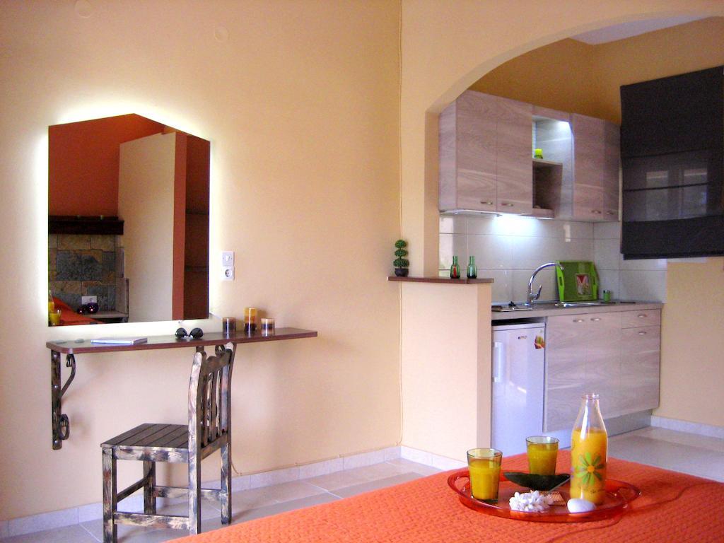 Corfu Pearl Aparthotel Лиападес Екстериор снимка